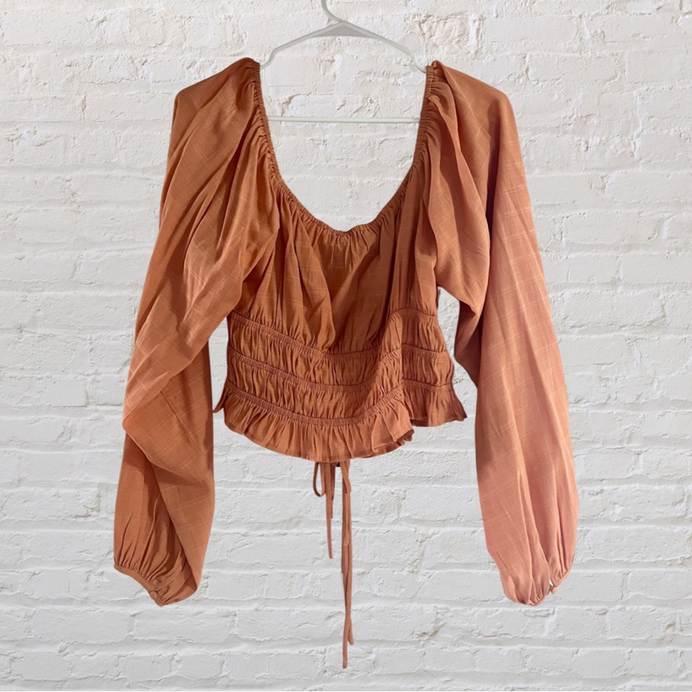 [Bailey Rose] Orange Top - Picture 2 of 3